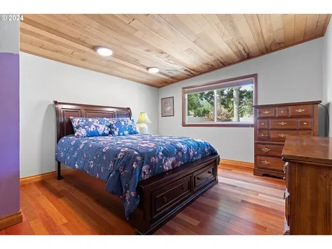 1833 SE 117th Avenue Portland OR 97216