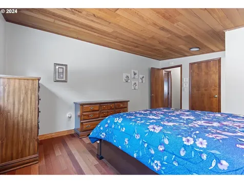 1833 SE 117th Avenue Portland OR 97216