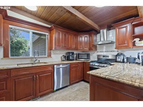 1833 SE 117th Avenue Portland OR 97216