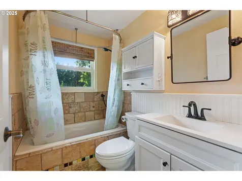 901 NW 319th Street Ridgefield WA 98642