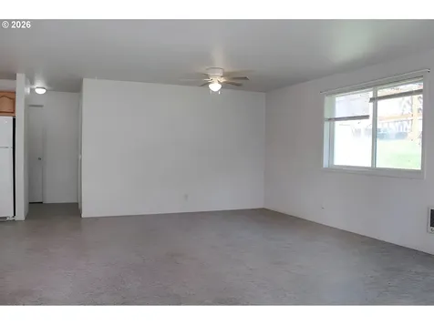 751 N Baxter Street Coquille OR 97423