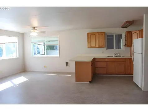 751 N Baxter Street Coquille OR 97423