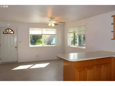 751 N Baxter Street Coquille OR 97423