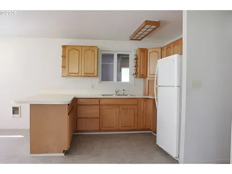 751 N Baxter Street Coquille OR 97423