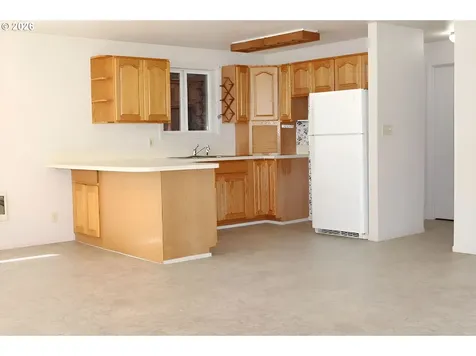 751 N Baxter Street Coquille OR 97423
