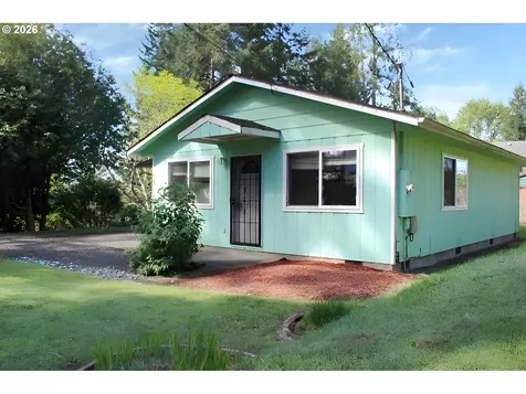 751 N Baxter Street Coquille OR 97423