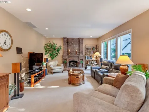 4140 Rosepark Drive West Linn OR 97068