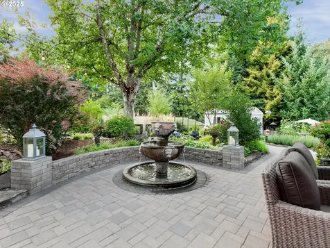4140 Rosepark Drive West Linn OR 97068