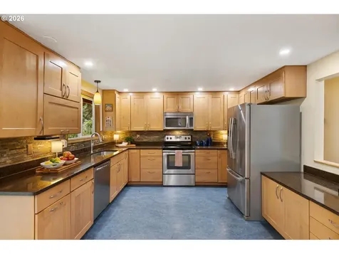 16691 S Holcomb Boulevard Oregon City OR 97045