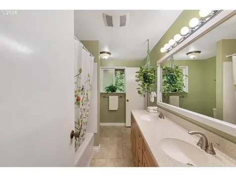 16691 S Holcomb Boulevard Oregon City OR 97045