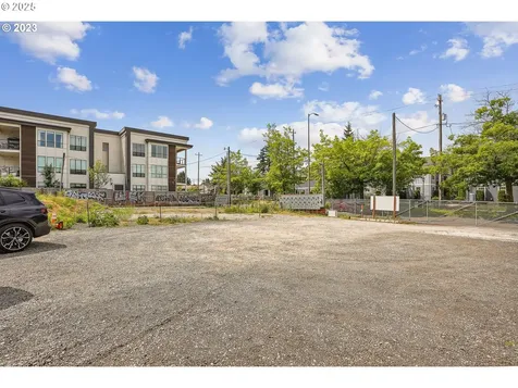 7036 NE M L King Boulevard Portland OR 97211