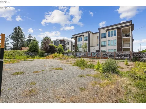 7036 NE M L King Boulevard Portland OR 97211
