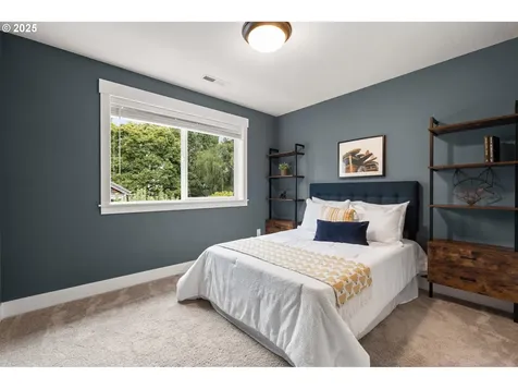 8340 SW 3rd Avenue Portland OR 97219