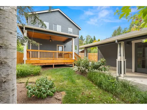 8340 SW 3rd Avenue Portland OR 97219