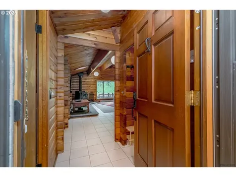 22190 E Lolo Pass Road Rhododendron OR 97049