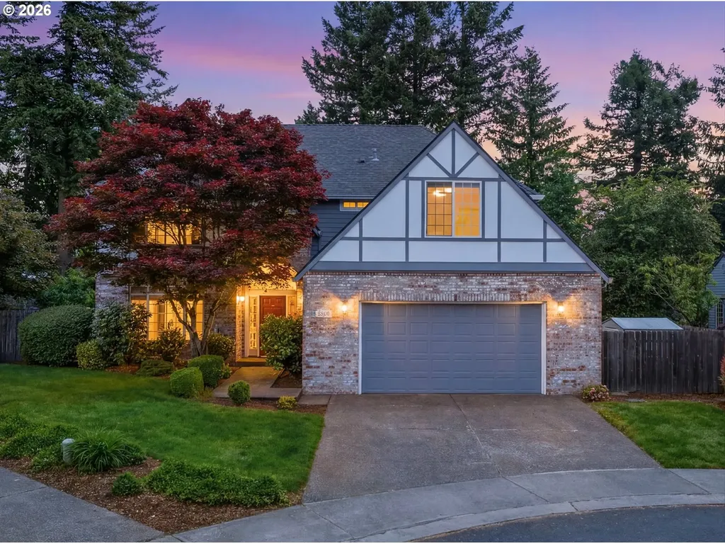 2325 SW Huber Court Portland OR 97219