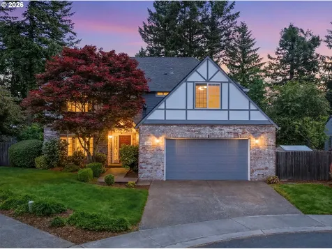 2325 SW Huber Court Portland OR 97219