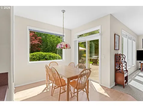 2325 SW Huber Court Portland OR 97219