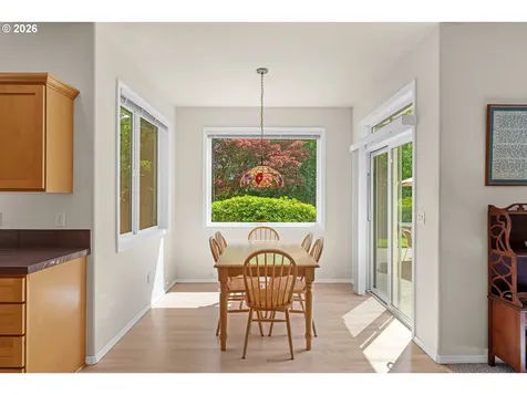 2325 SW Huber Court Portland OR 97219