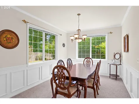 2325 SW Huber Court Portland OR 97219