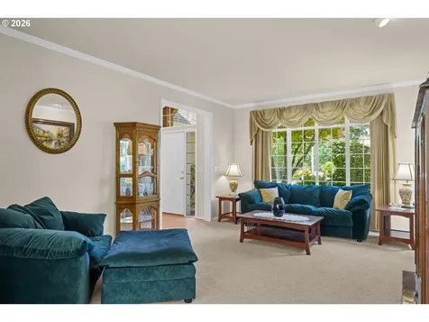 2325 SW Huber Court Portland OR 97219