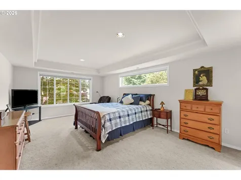 2325 SW Huber Court Portland OR 97219