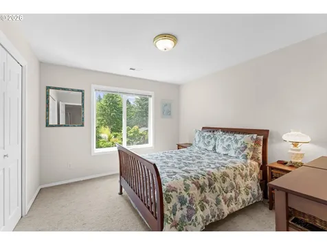 2325 SW Huber Court Portland OR 97219