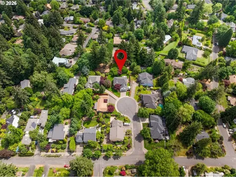 2325 SW Huber Court Portland OR 97219