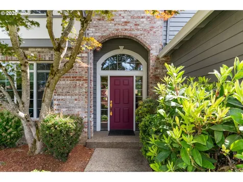 2325 SW Huber Court Portland OR 97219