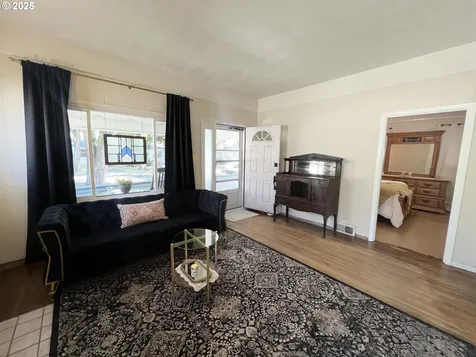 802 Spring Avenue La Grande OR 97850