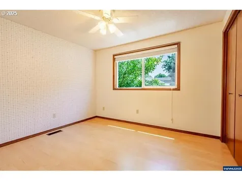 250 NE Dunn Place Mcminnville OR 97128