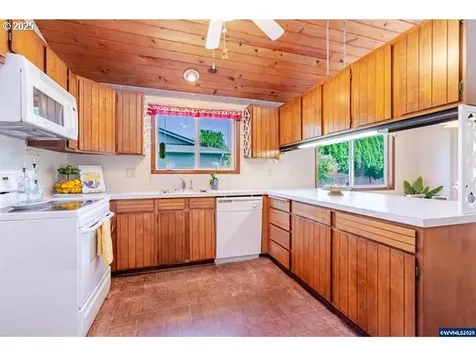 250 NE Dunn Place Mcminnville OR 97128