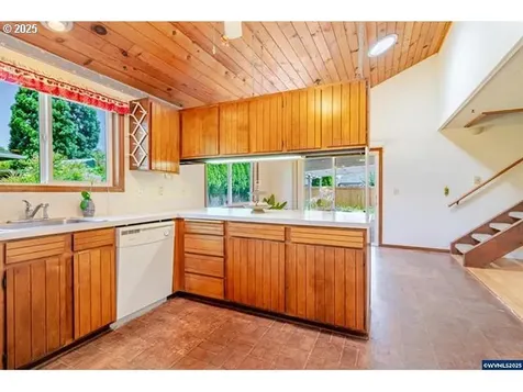 250 NE Dunn Place Mcminnville OR 97128