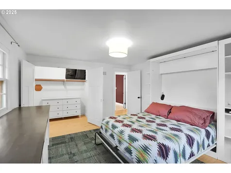 983 Monroe Street Eugene OR 97402