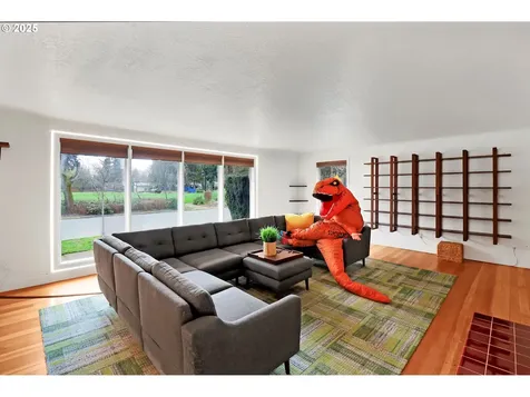 983 Monroe Street Eugene OR 97402