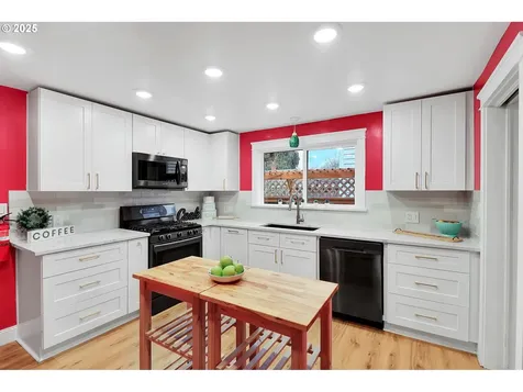 983 Monroe Street Eugene OR 97402