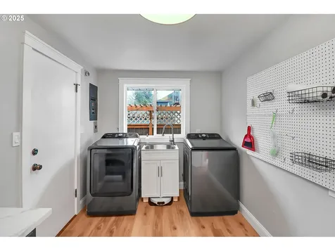 983 Monroe Street Eugene OR 97402
