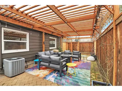 983 Monroe Street Eugene OR 97402