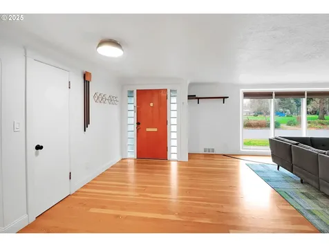 983 Monroe Street Eugene OR 97402