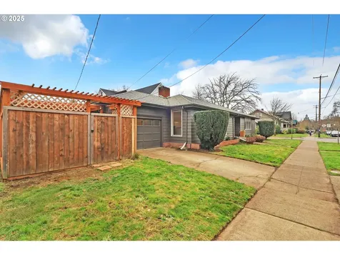 983 Monroe Street Eugene OR 97402