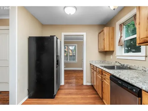 8256 SE Lambert Street Portland OR 97266