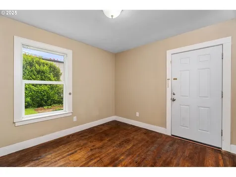 8256 SE Lambert Street Portland OR 97266