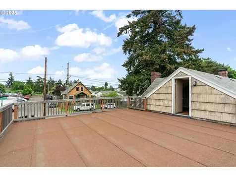8256 SE Lambert Street Portland OR 97266