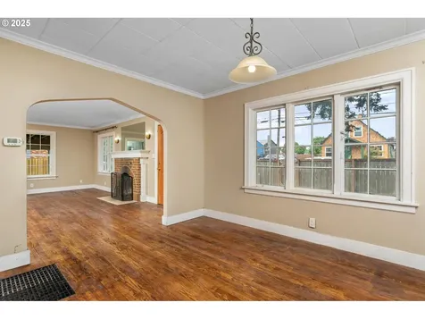 8256 SE Lambert Street Portland OR 97266