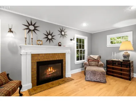 2827 NE Fremont Street Portland OR 97212