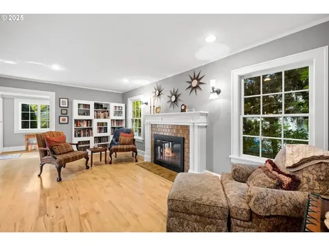 2827 NE Fremont Street Portland OR 97212