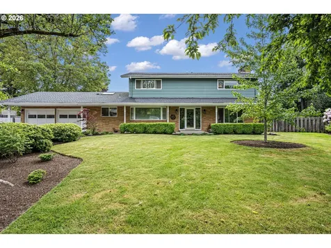 4851 Thunderbird Street Eugene OR 97404