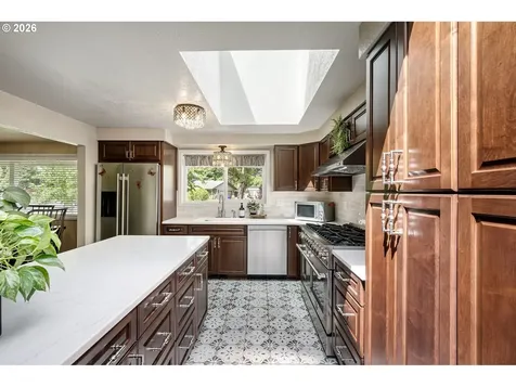 4851 Thunderbird Street Eugene OR 97404