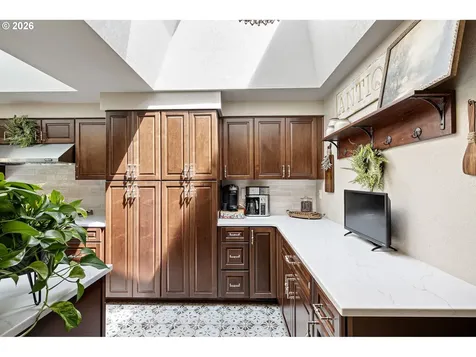 4851 Thunderbird Street Eugene OR 97404