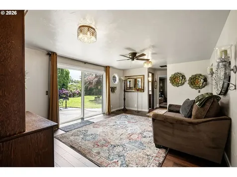 4851 Thunderbird Street Eugene OR 97404